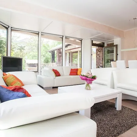 Wiesemann Parkappartements & Dependance - Naehe Ettelsberg-talstation 아파트 *